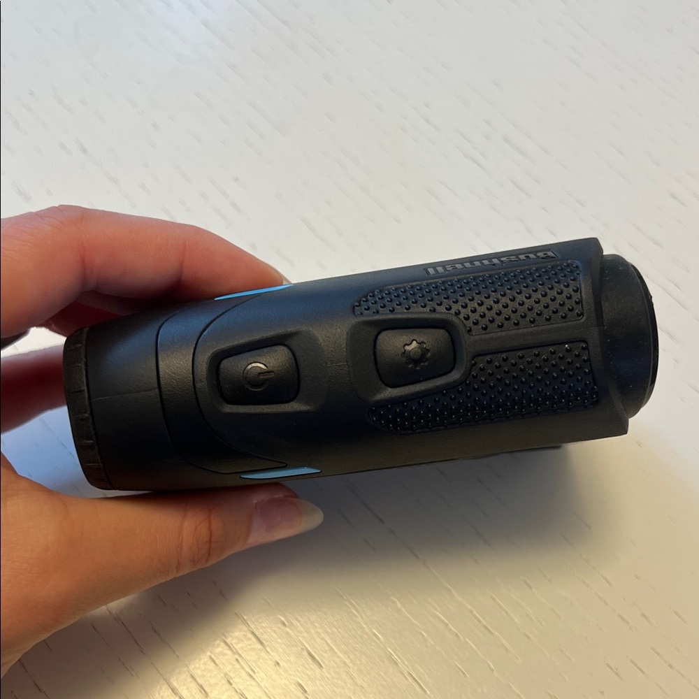 Bushnell Black and Blue Rangefinder - Picture 3 of 6